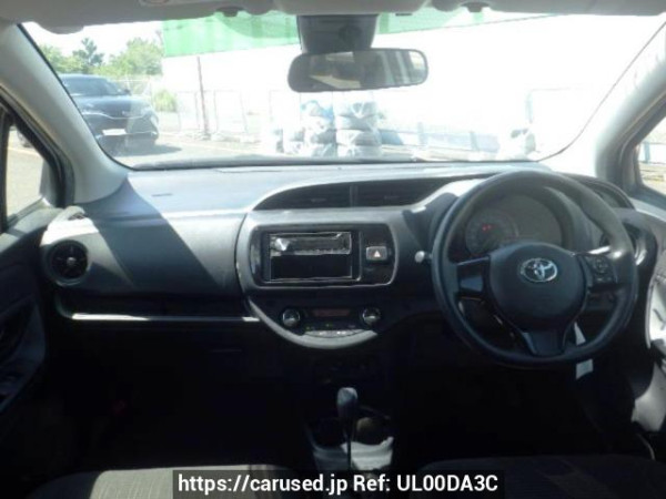 Used 2019 AT toyota vitz NHP130 Image[16]