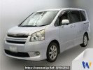 Toyota Noah ZRR70W