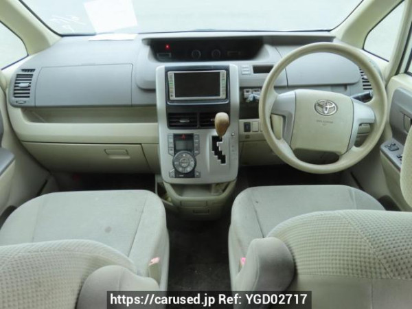 Used 2009 AT toyota noah ZRR70G Image[17]