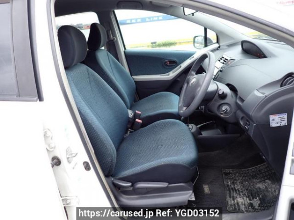 Used 2005 AT toyota vitz SCP90 Image[13]