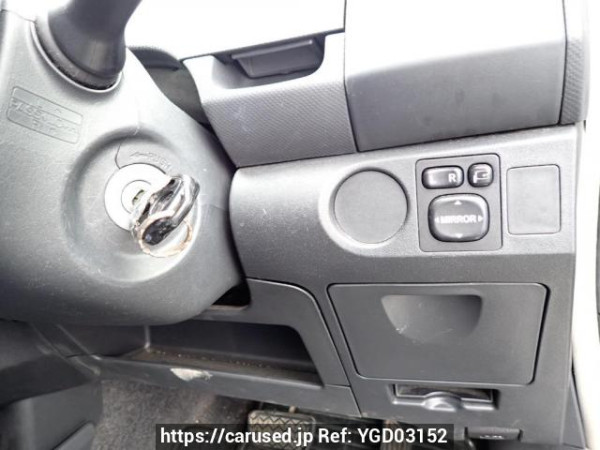 Used 2005 AT toyota vitz SCP90 Image[26]
