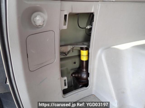 Used 2002 AT toyota hilux-surf RZN210W Image[41]