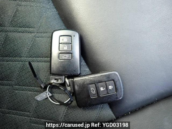 Used 2014 AT toyota harrier ZSU60W Image[26]