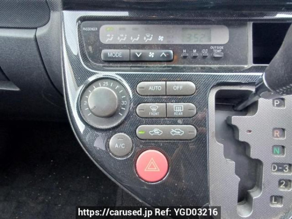 Used 2003 AT toyota wish ZNE10G Image[25]