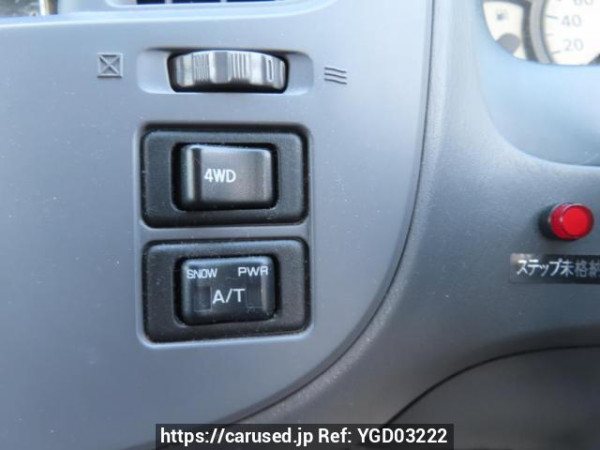 Used 2004 AT nissan caravan-bus DWMGE25 Image[32]