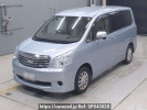 Toyota Noah ZRR70G