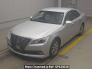 Toyota Crown Hybrid AWS210