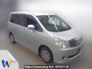Toyota Noah ZRR70G