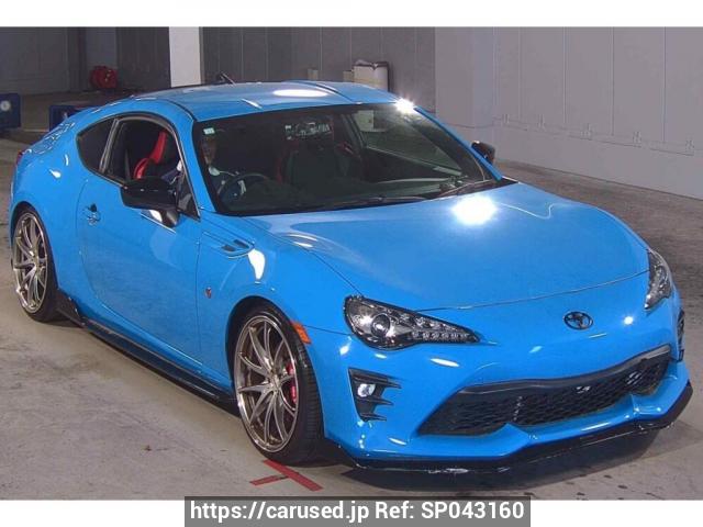 Buy Used 2018 Toyota 86 ZN6 (SP043160) - Carused.jp