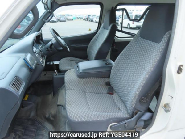 Used 2001 AT toyota hiace-van RZH112V Image[15]