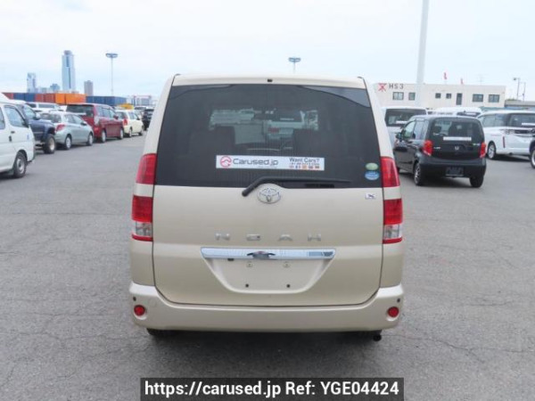 Used 2005 AT toyota noah AZR60G Image[5]