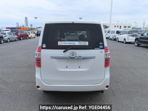 Used 2009 AT toyota noah ZRR70G Image[5]