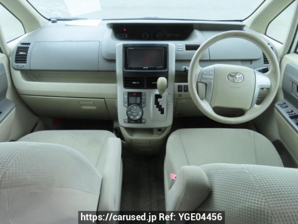 Used 2009 AT toyota noah ZRR70G Image[17]