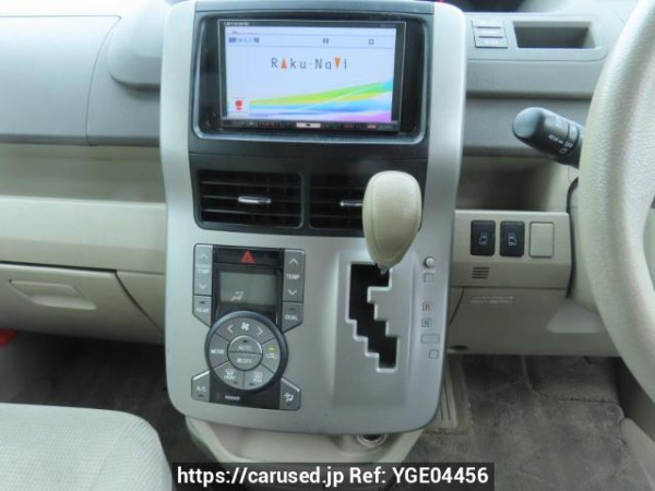 Used 2009 AT toyota noah ZRR70G Image[19]