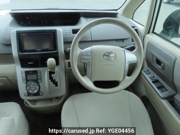Used 2009 AT toyota noah ZRR70G Image[20]