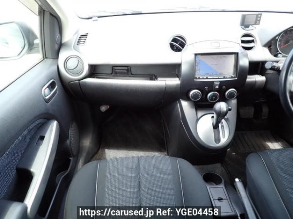 Used 2009 AT mazda demio DE5FS Image[17]