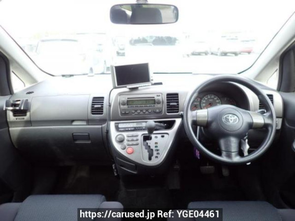Used 2003 AT toyota wish ZNE10G Image[17]