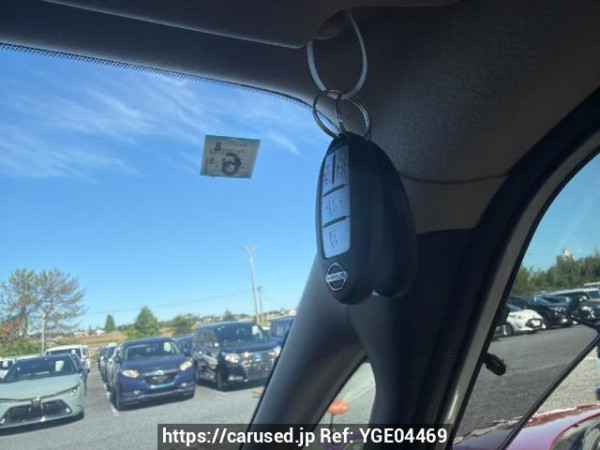 Used 2017 AT nissan serena GFC27 Image[32]