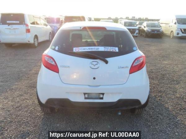 Used 2010 AT mazda demio DE3FS Image[5]