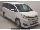 Toyota Noah ZWR80G