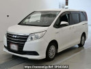 Toyota Noah ZWR80G