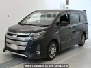 Toyota Noah ZWR80W