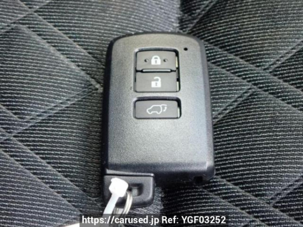 Used 2014 AT toyota harrier ZSU60W Image[27]