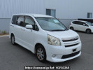 Toyota Noah ZRR70W