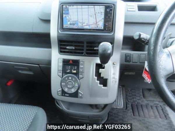 Used 2009 AT toyota noah ZRR70W Image[19]