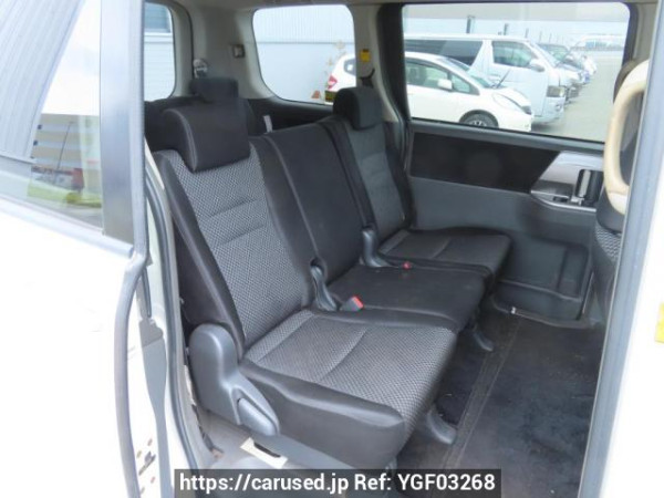 Used 2007 AT toyota noah ZRR70W Image[17]