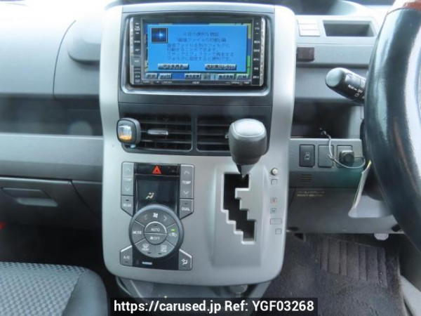 Used 2007 AT toyota noah ZRR70W Image[25]