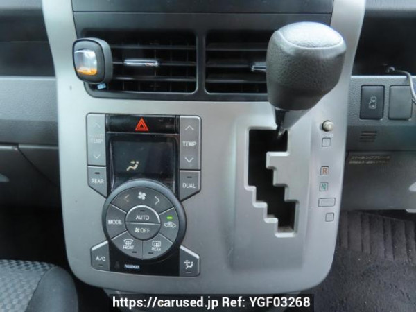 Used 2007 AT toyota noah ZRR70W Image[26]