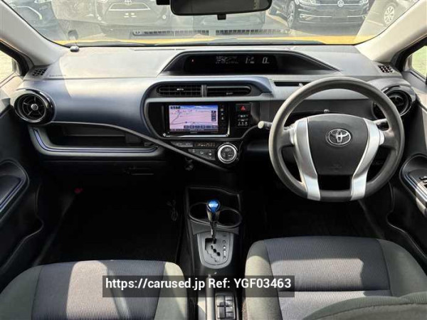 Used 2017 CVT toyota aqua NHP10 Image[12]