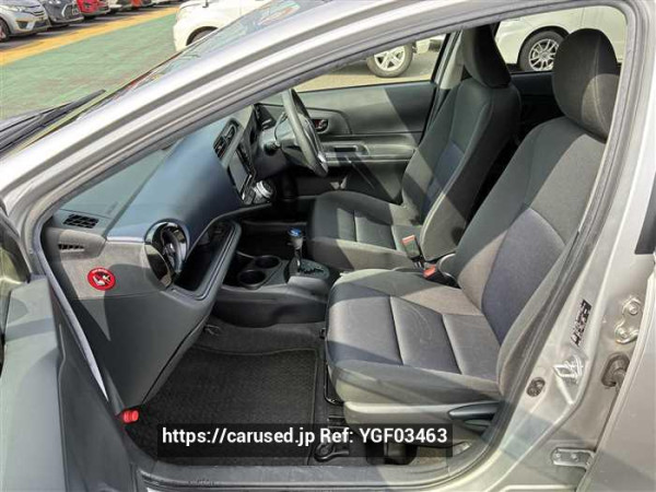 Used 2017 CVT toyota aqua NHP10 Image[21]