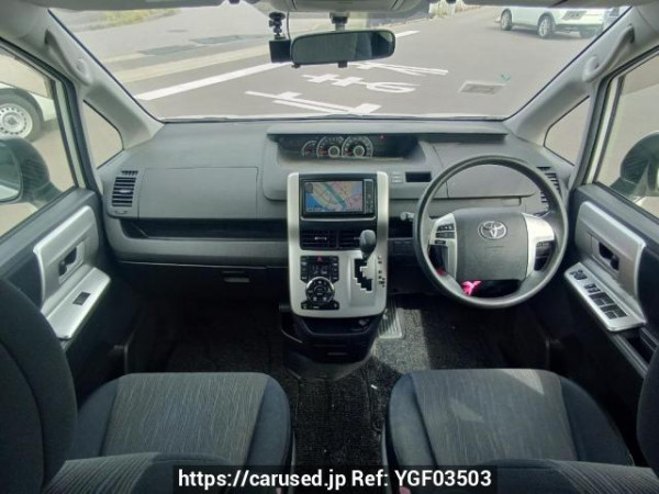 Used 2010 AT toyota noah ZRR70W Image[18]