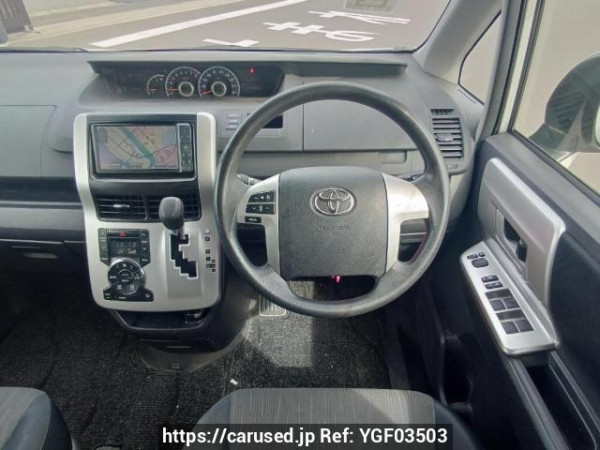 Used 2010 AT toyota noah ZRR70W Image[20]