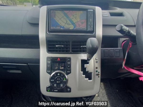 Used 2010 AT toyota noah ZRR70W Image[23]