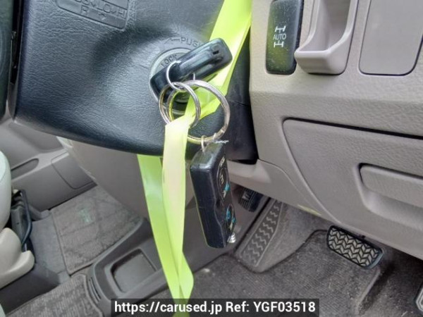 Used 2005 AT toyota noah AZR65G Image[25]
