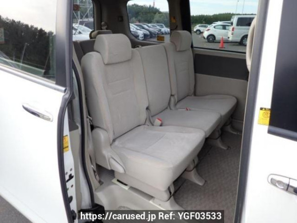 Used 2009 AT toyota noah ZRR70G Image[14]