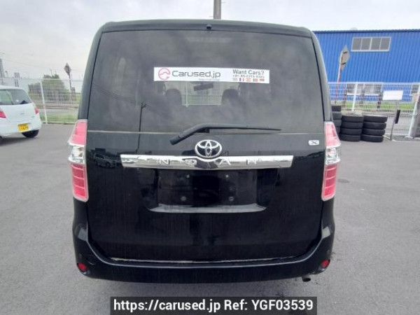 Used 2007 AT toyota noah ZRR70G Image[5]