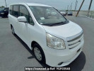 Toyota Noah ZRR70G