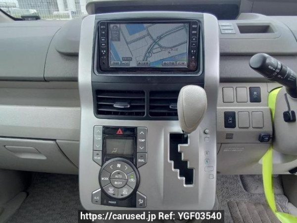 Used 2009 AT toyota noah ZRR70G Image[23]