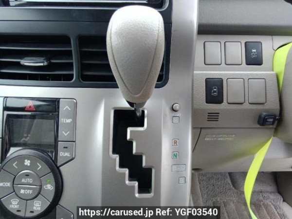 Used 2009 AT toyota noah ZRR70G Image[26]