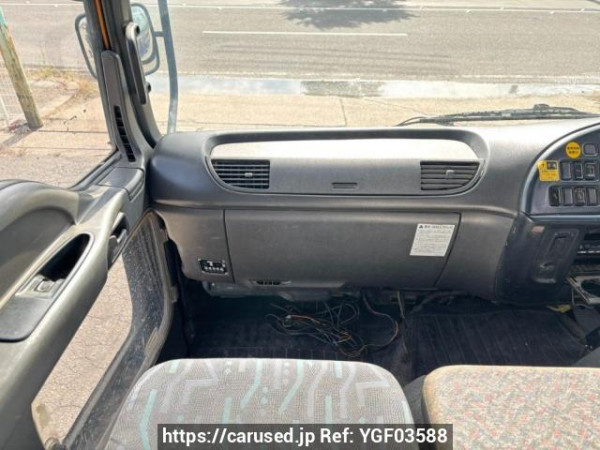 Used 2005 MT isuzu forward FSR33D4SR Image[28]
