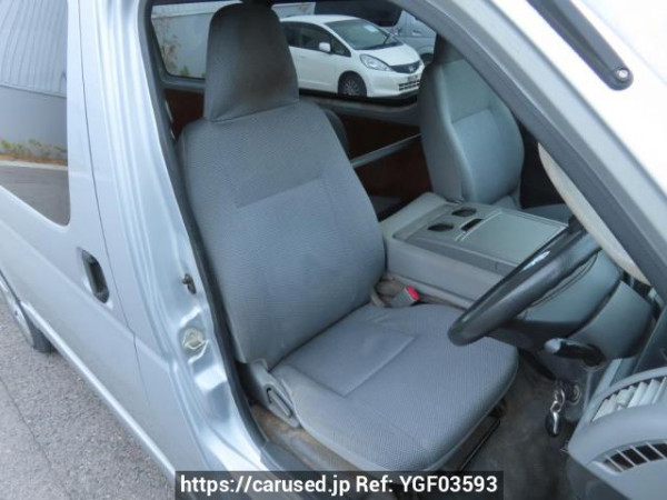 Used 2004 MT toyota hiace-van KDH205V Image[13]