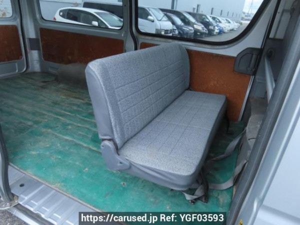 Used 2004 MT toyota hiace-van KDH205V Image[17]