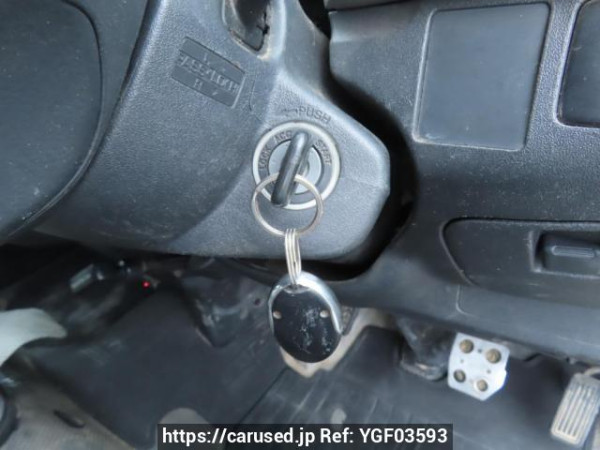 Used 2004 MT toyota hiace-van KDH205V Image[28]