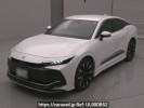 Toyota Crown Crossover TZSH35