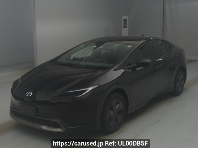 Buy Used 2023 Toyota Prius ZVW60 (UL00DB5F) - Carused.jp