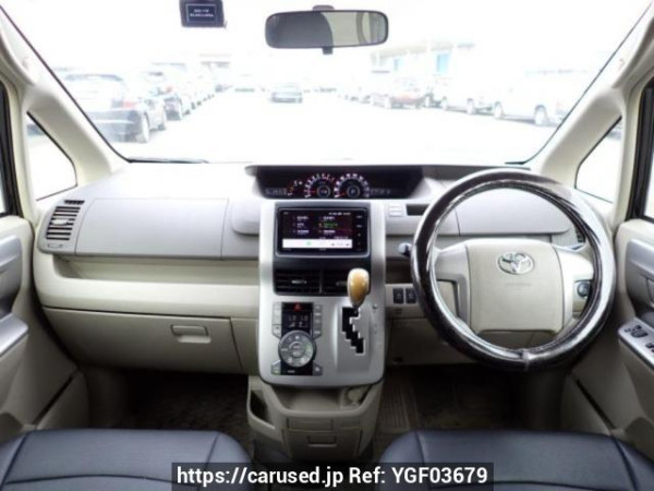 Used 2009 AT toyota noah ZRR70W Image[17]